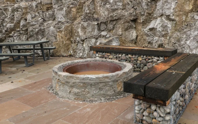 Rock Mill Apartment