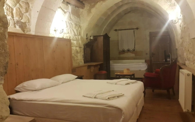 Has Cave Konak