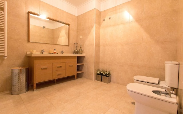 Expo Luxurious by Homing