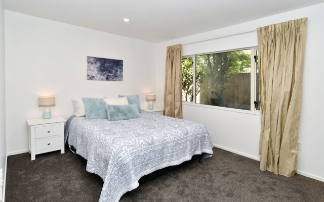 Moa Place - Christchurch Holiday Homes