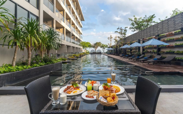 Golden Tulip Pattaya Beach Resort