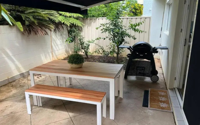 Azul Blue at Shellys