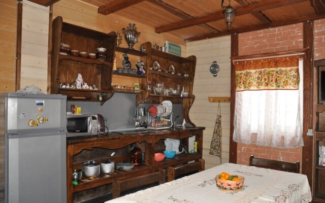 Domik Na Krasnoj Polyane Guest House