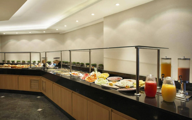 Royal Urban Macaé Hotel