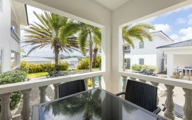 Palm Crest