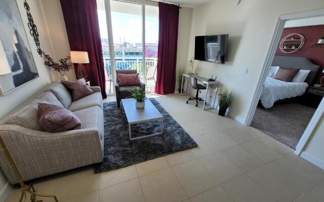 2br2bd, Downtown, Cal King