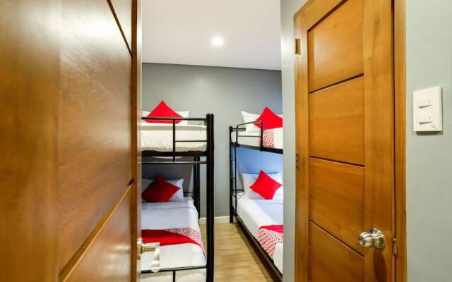 OYO 521 Bacaca Suites