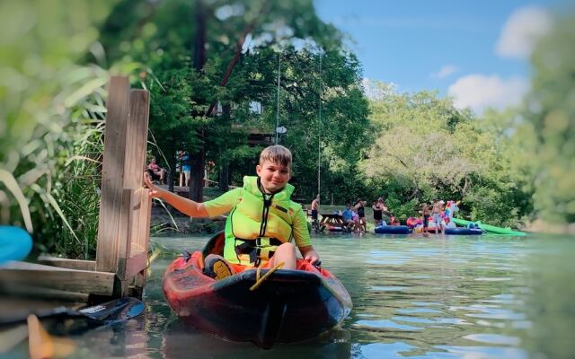 19 Son's Geronimo - Birdhouse Cabin