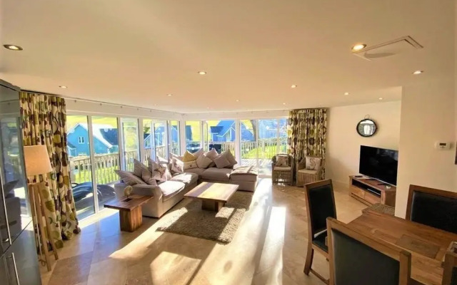Trewhiddle Villa 25