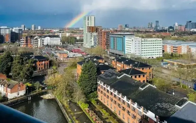 Salford Serenity Apartment Near Clippers Quay