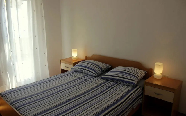 Davor - 20m From sea - A3