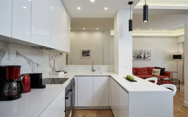 Luxurious Spacious Apt next  Hilton Area