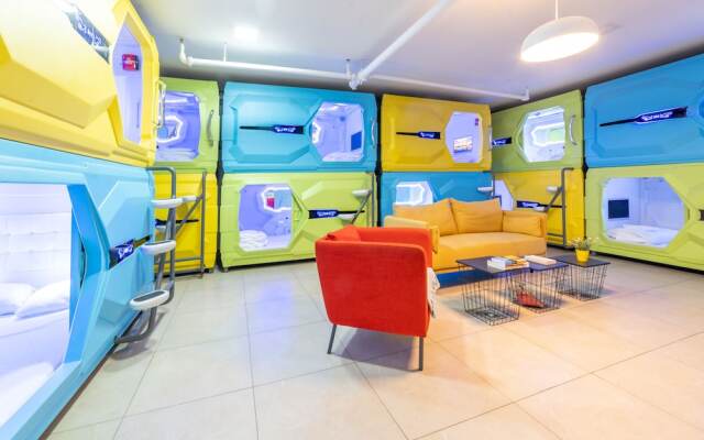 Capsule Inn