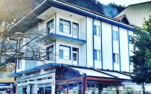 Saymoz Hotel