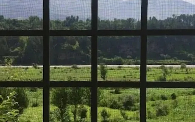 HOTEL ALPINE VIEW and Restaurant