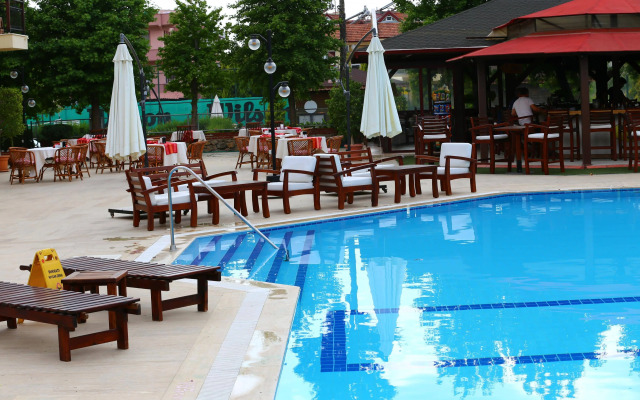 Harman Hotel
