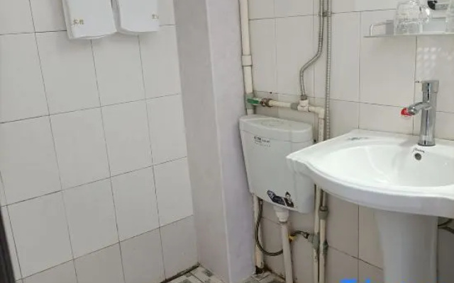 Hongda Hostel