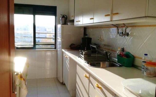 Apartment with One Bedroom in Armação de Pêra, with Pool Access, Terrace And Wifi - 500 M From the Beach
