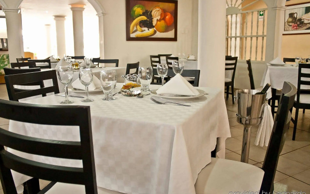 Hotel Playa Club