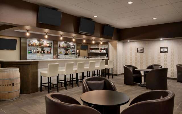 Ramada Plaza by Wyndham Regina Downtown