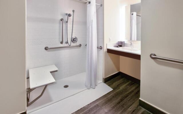 Holiday Inn DFW South by IHG