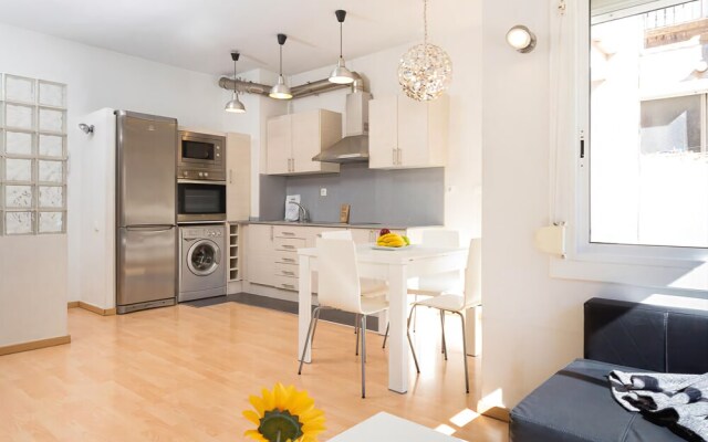 AB Clot Apartment