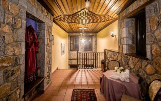 Bella Toumpa Archontiko