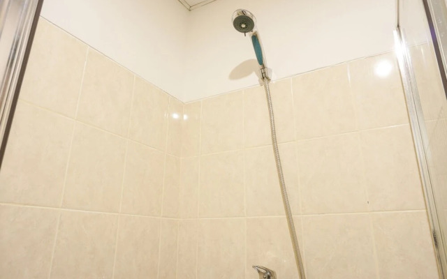 Nice And Comfort 1Br At The Wave Kuningan Apartment