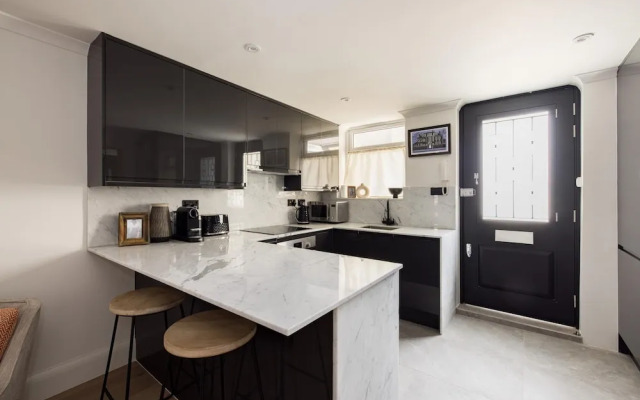 The Fulham Broadway Apartment