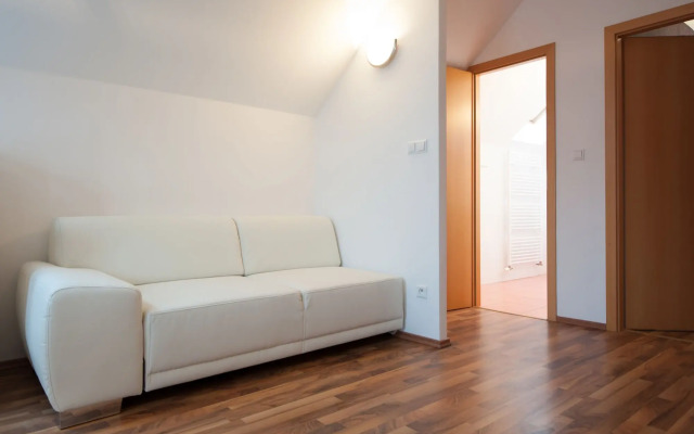 Hotel Garni Pod Skalkou