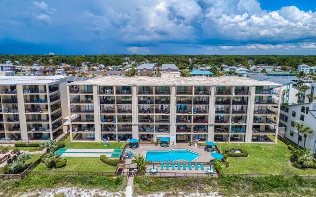 Mariner East Beach Resort Unit: 108 by Forehand Rentals