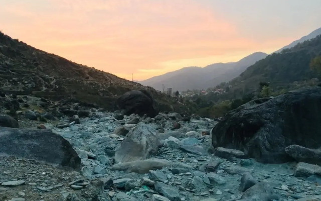 Camp Dharamshala - Luxury with peace