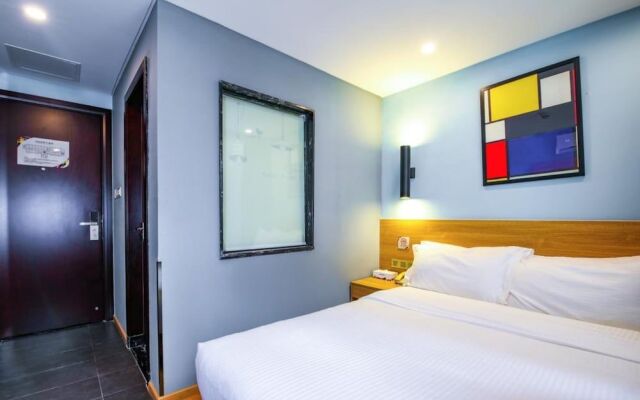 Maker Hotel