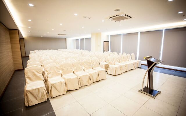 Putatan Platinum Hotel