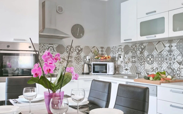 Neja Mar ana in Mar ana