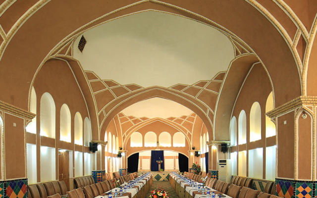 Moshir Al Mamalek Garden