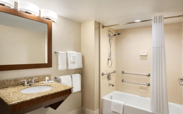 Comfort Inn & Suites Presidential