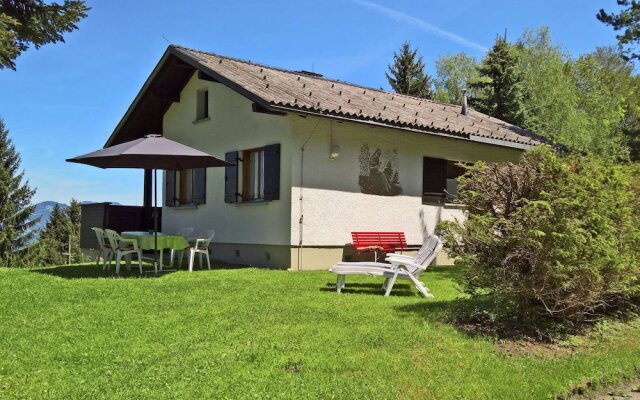Quaint Holiday Home in Vorarlberg with Garden