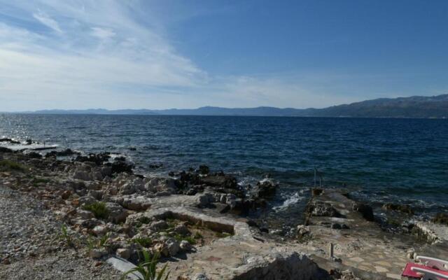 Apartment Ivo- 30m from the beach