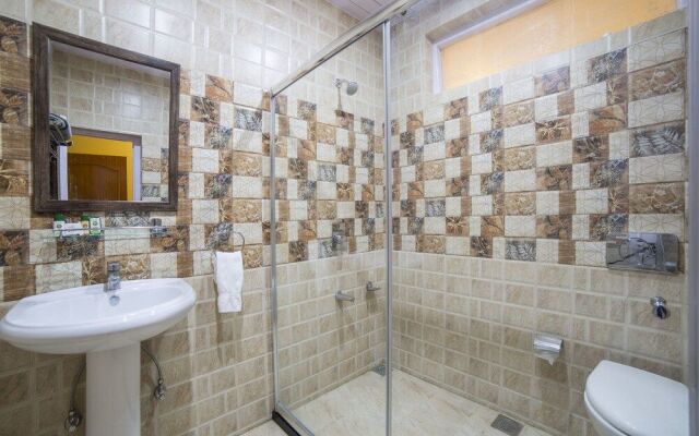 OYO 5174 Hotel Pamposh