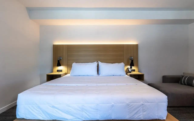 Hotel Mai Downtown Long Beach