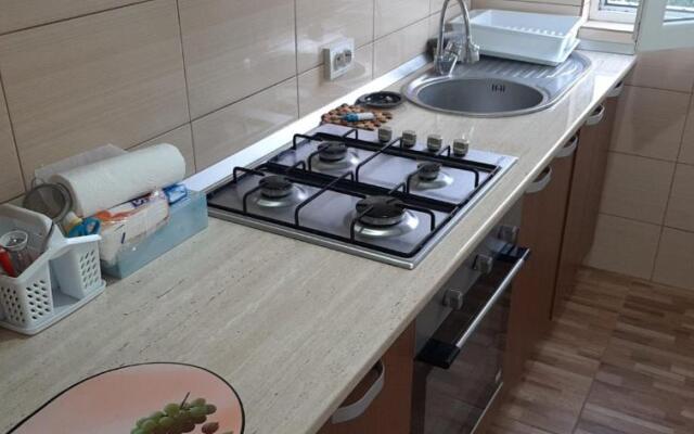 Apartament Gabi Strada Rozelor Etaj 2