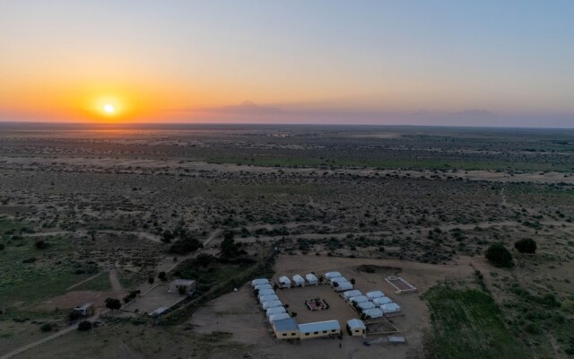 Rajwada Desert Camp by Park Tree