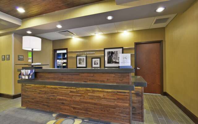 Hampton Inn & Suites Greensboro/Coliseum Area