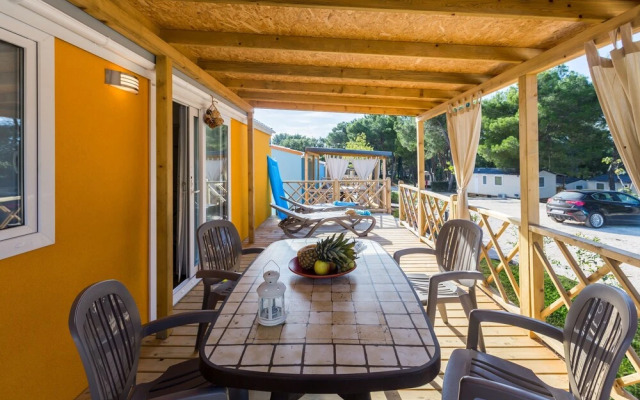 Camping Adria Mobile Homes Lanterna