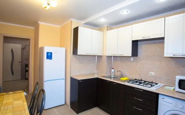 Апрель на Ямышева 53 Б