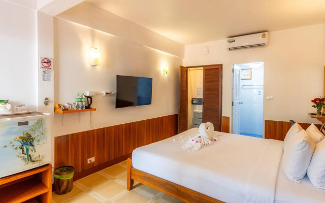 The Expat Hotel
