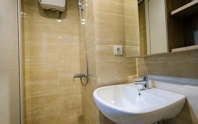 New Furnished Studio Apartment Springwood Residence