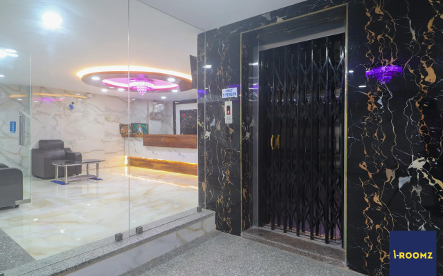 iROOMZ Hotel Apoorva