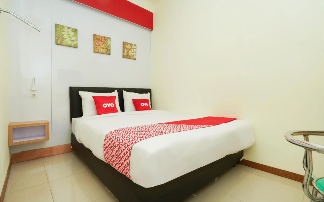 SUPER OYO Flagship 3688 Pot Art – Guest Rooms – Surabaya